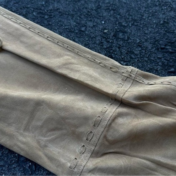 Mandalay Suede tan low waisted pants. Vintage. Great condition. Size 6. - Picture 8 of 8